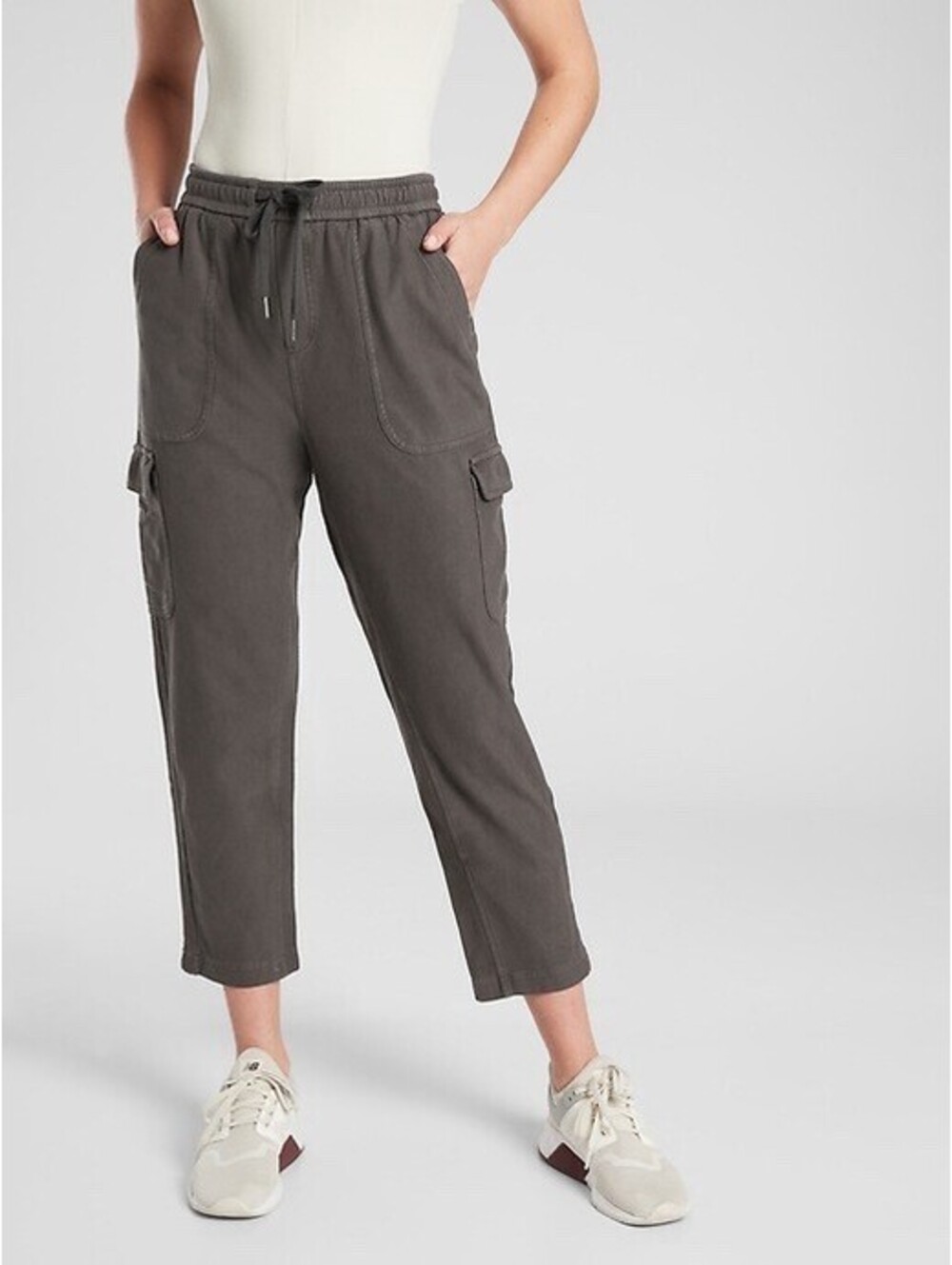 Athleta Farallon Cargo Crop Pants Womens 8 Cypress Green Pull On Athleisure Gym